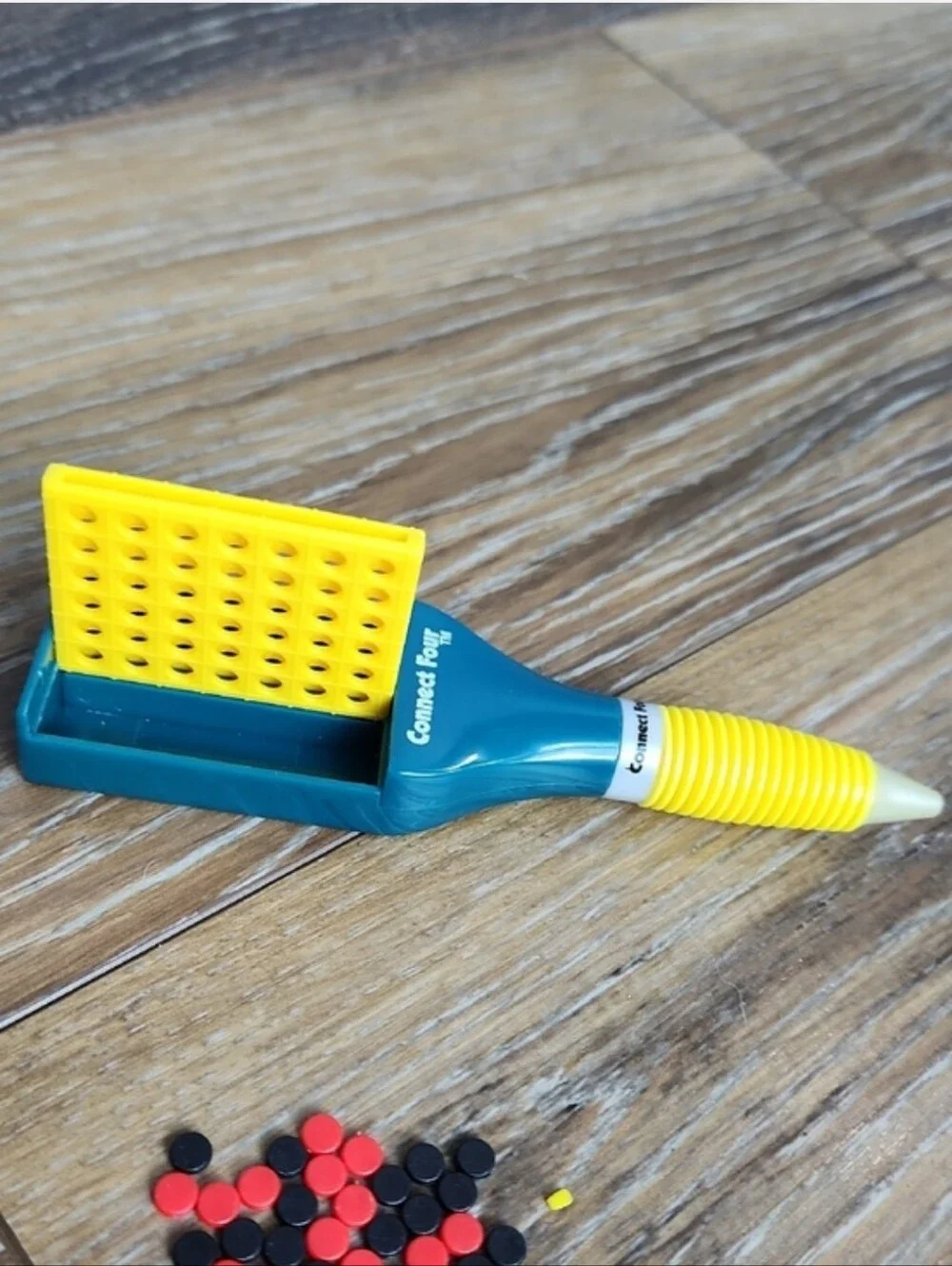 Mini Connect Four Game Pen Hasbro